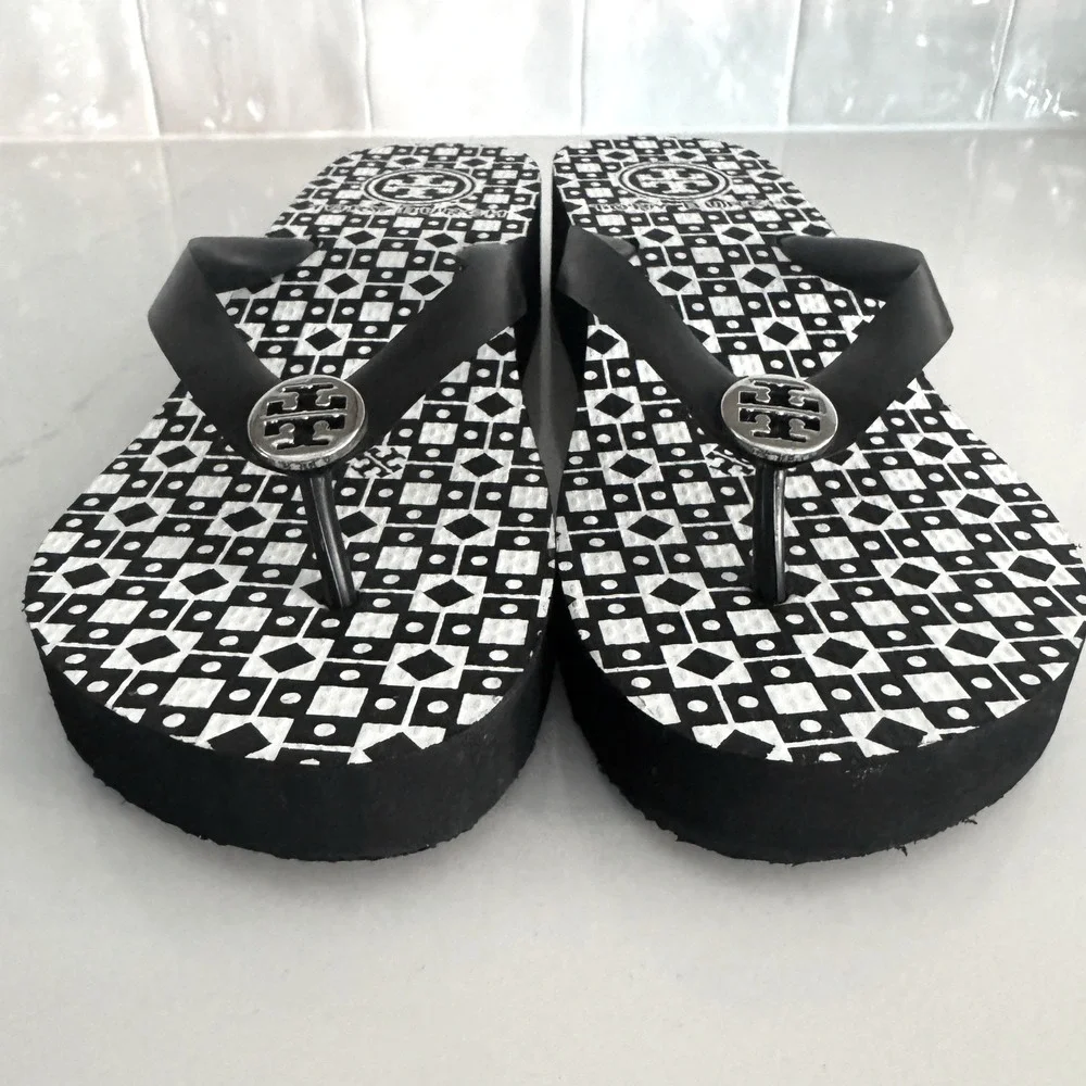 Tory Burch Wedge Flip Flop Sandals Women 9 Black White Geometric Thin Platform
